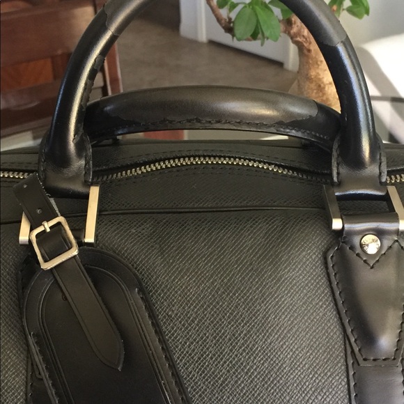 LV leather duffle bag - Picture 8 of 8
